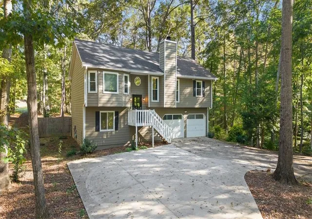 1st image of 1528 Oakleaf Dr, Auburn, GA 30011 | MLS# 7752575