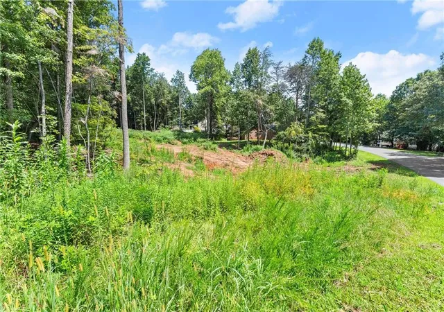 2nd image of 8690 Bayhill Dr, Gainesville, GA 30506 | MLS# 7820346