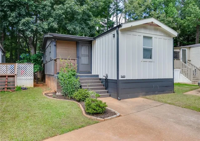 1st image of 3685 Fir Dr, Buford, GA 30518 | MLS# 7802111