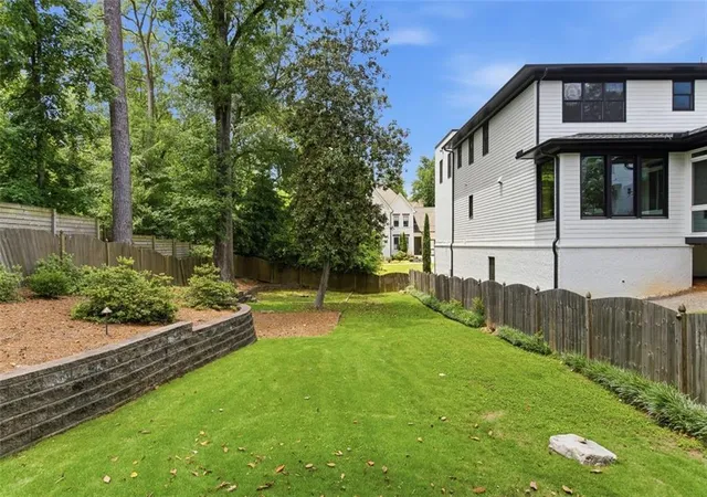 3rd image of 3093 Fala Pl Dr Ne, Brookhaven, GA 30319 | MLS# 7797924