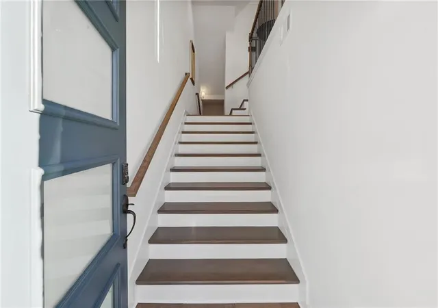 Photo 2 of Townhouse for sale at 1029 Brandsford St Nw, Atlanta, GA 30318 | MLS# 7825023 | Listing updated on 2026-09-05
