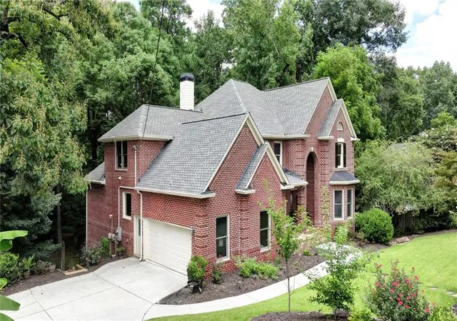 2nd image of 2436 Fontainebleau Dr, Atlanta, GA 30360 | MLS# 7811021