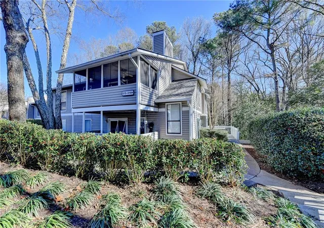 Photo 1 of Condo for sale at 516 Wynnes Ridge Cir Se #516, Marietta, GA 30067 | MLS# 7709894 | Listing updated on 2026-02-06