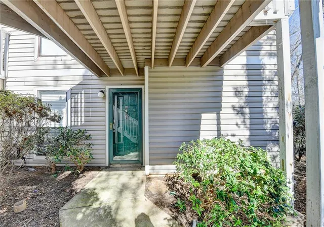 Photo 2 of Condo for sale at 516 Wynnes Ridge Cir Se #516, Marietta, GA 30067 | MLS# 7709894 | Listing updated on 2026-02-06