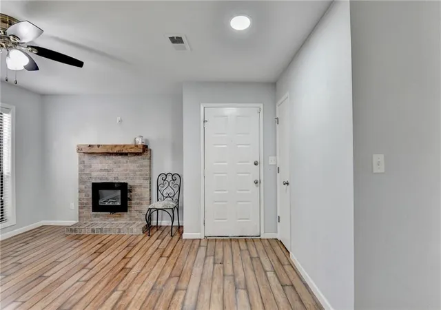 Photo 3 of Condo for sale at 516 Wynnes Ridge Cir Se #516, Marietta, GA 30067 | MLS# 7709894 | Listing updated on 2026-02-06