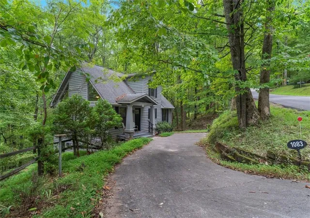 Photo 2 of Single family home for sale at 1083 Mountain Oak Rd, Ellijay, GA 30536 | MLS# 7742136 | Listing updated on 2026-09-22