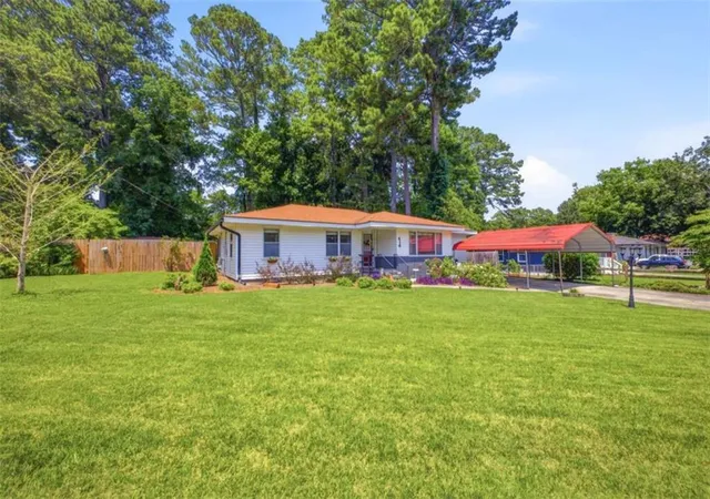Photo 2 of Single family home for sale at 414 Robin Hood Rd, Rome, GA 30161 | MLS# 7814952 | Listing updated on 2026-08-11