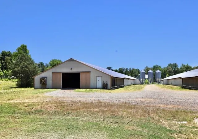 Photo 4 of Sale Pending at 1600 Will Evans Rd, Chatsworth, GA 30705 | MLS# 7774322 | Listing updated on 2026-08-05