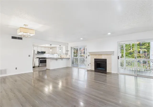 Photo 4 of Condo for sale at 32 Rumson Ct, Smyrna, GA 30080 | MLS# 7781099 | Listing updated on 2026-08-19