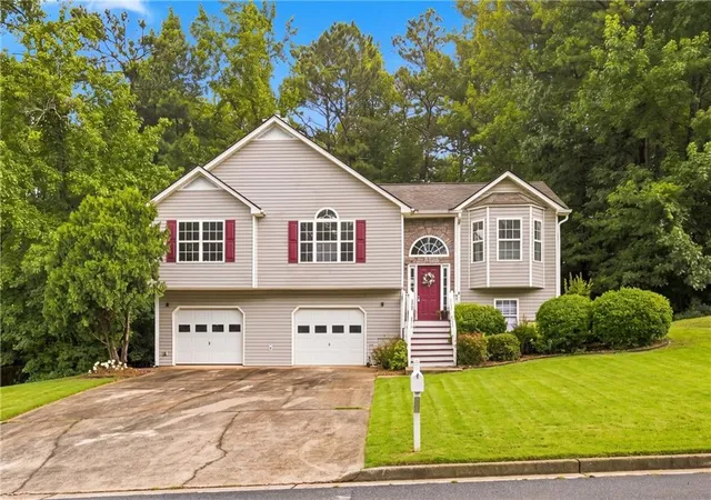 Photo 1 of Single family home for sale at 1685 Cedar Hl, Douglasville, GA 30134 | MLS# 7815162 | Listing updated on 2026-10-05