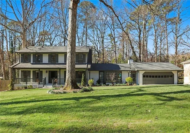 2nd image of 7070 Glenridge Dr, Sandy Springs, GA 30328 | MLS# 7757535