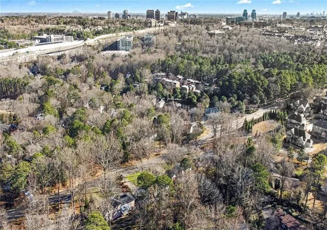 49th image of 7070 Glenridge Dr, Sandy Springs, GA 30328 | MLS# 7757535