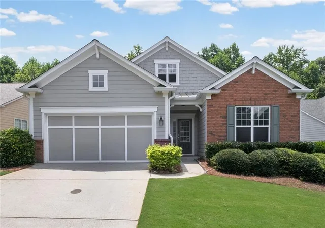 Homes for sale in Cumming, GA | 4920 Kings Common Wy, Cumming, GA 30040 | MLS# 7785482
