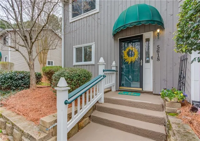 2nd image of 5618 Woodmont Blvd, Peachtree Corners, GA 30092 | MLS# 7823688