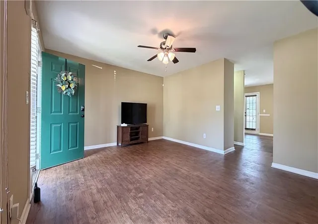 Photo 3 of Townhouse for sale at 2000 Village Run Dr, Mcdonough, GA 30252 | MLS# 7814550 | Listing updated on 2026-08-20