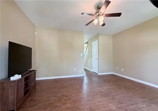 Photo 4 of Townhouse for sale at 2000 Village Run Dr, Mcdonough, GA 30252 | MLS# 7814550 | Listing updated on 2026-08-20