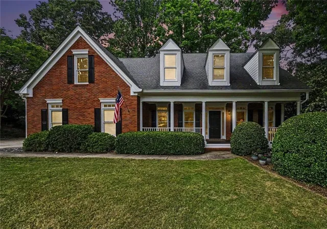 Photo 4 of Sale Pending at 2737 Duncans View Tr NE, Buford, GA 30519 | MLS# 7767348 | Listing updated on 2026-09-02