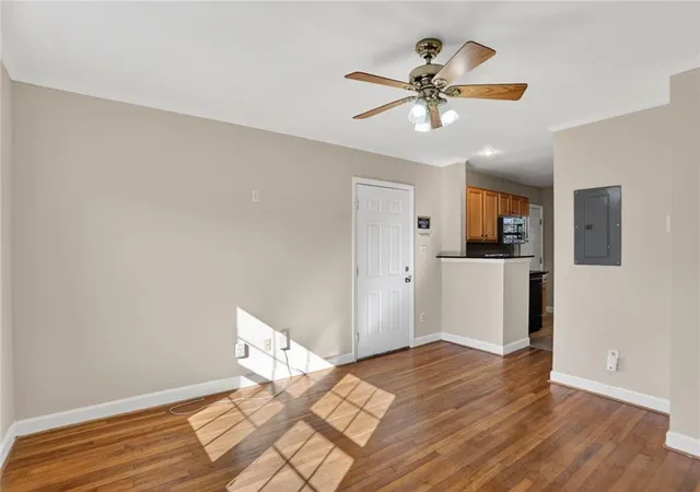 4th image of 578 Goldsboro Rd NE, Atlanta, GA 30307