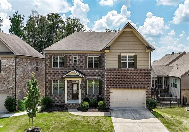 Homes for sale in Buford, GA | 3304 Ivy Farm Path, Buford, GA 30519 | MLS# 7799922
