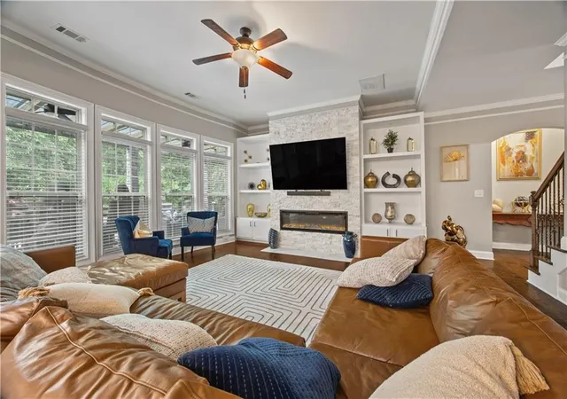 Photo 4 of Single family home for sale at 319 Langshire Dr, Mcdonough, GA 30253 | MLS# 7788658 | Listing updated on 2026-09-20