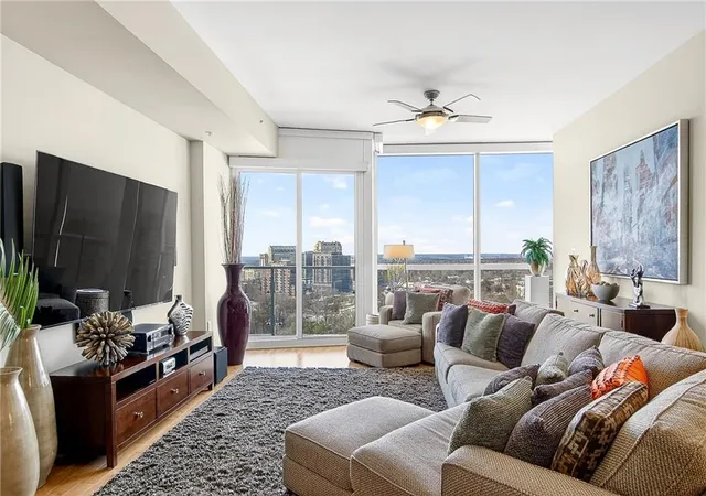 Homes for sale in Atlanta, GA | 3325 Piedmont Rd Ne #2005, Atlanta, GA 30305 | MLS# 7796909