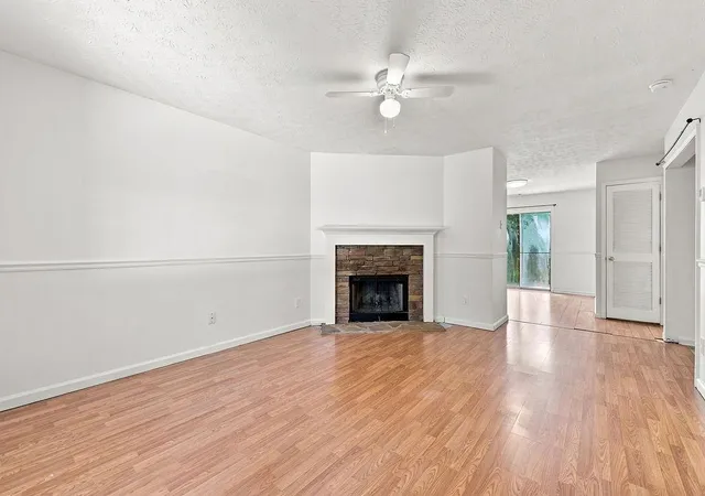 Photo 2 of Sale Pending at 9185 Horseshoe Bnd, Gainesville, GA 30506 | MLS# 7817883 | Listing updated on 2026-09-08