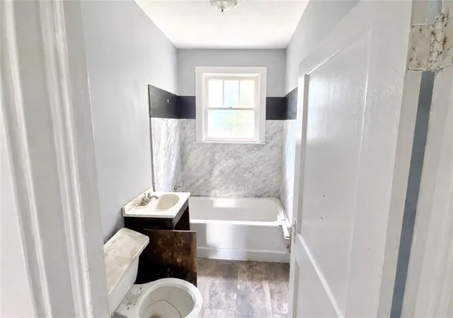 Homes for sale in Savannah, GA | 1307 E 42nd St, Savannah, GA 31404 | MLS# 7785275