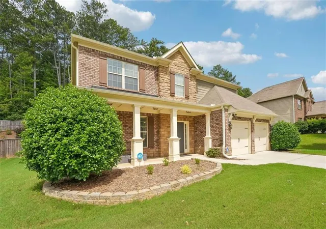 Photo 3 of Single family home for sale at 804 Springs Crst Dr, Dallas, GA 30157 | MLS# 7809831 | Listing updated on 2026-09-08