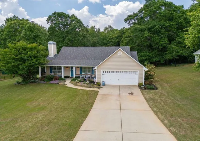 Homes for sale in Statham, GA | 329 Tallassee Ln, Statham, GA 30666 | MLS# 7760942