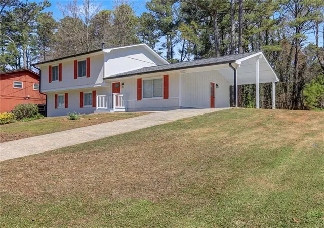 Photo 2 of Single family home for sale at 7230 Connell Rd, Fairburn, GA 30213 | MLS# 7812167 | Listing updated on 2026-10-08
