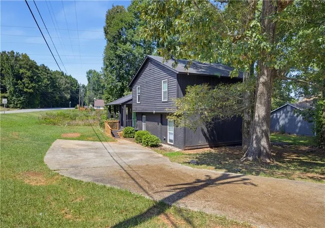 3rd image of 3328 Clevemont Wy, Ellenwood, GA 30294 | MLS# 7826108