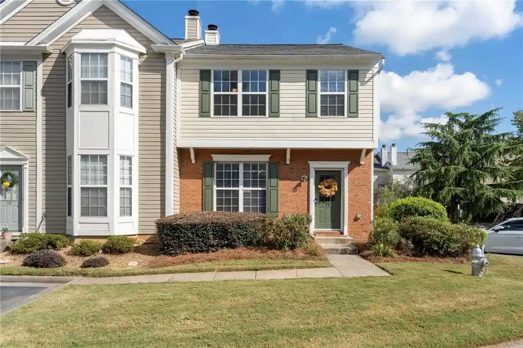 Listing Photo 1 - Condo for sale in 13300 Morris Rd located at 13300 Morris Rd, Alpharetta, GA 30004 - Unit #72