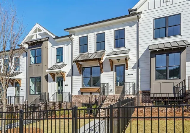 Photo 2 of Townhouse for sale at 646 Skytop Dr #150, Cumming, GA 30040 | MLS# 7769163 | Listing updated on 2026-08-30