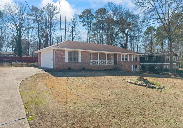 Photo 2 of Sale Pending at 2699 Woodfen Dr, Ellenwood, GA 30294 | MLS# 7822783 | Listing updated on 2026-09-08