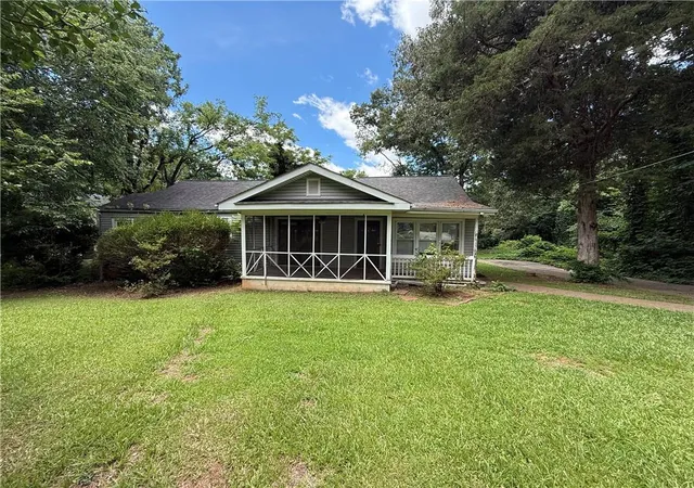 Photo 1 of Single family home for sale at 1363 Boat Rock Rd Sw, Atlanta, GA 30331 | MLS# 7795024 | Listing updated on 2026-10-09