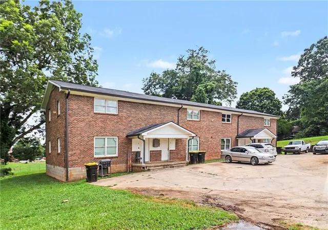 2nd image of 22 Pratt St, Newnan, GA 30263 | MLS# 7804018
