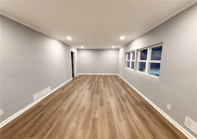 3rd image of 3293 Valleydale Dr Sw, Atlanta, GA 30311 | MLS# 7749497
