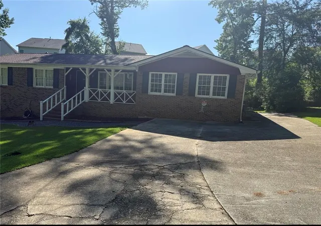 Photo 3 of Single family home for sale at 9152 Westview Dr Sw, Covington, GA 30014 | MLS# 7819289 | Listing updated on 2026-09-15