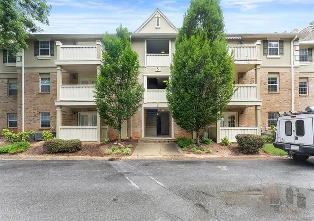 Condo for sale at 6900 Roswell Rd #Q17, Atlanta, GA 30328 | MLS# 7809361 | Listing updated on 2026-09-04