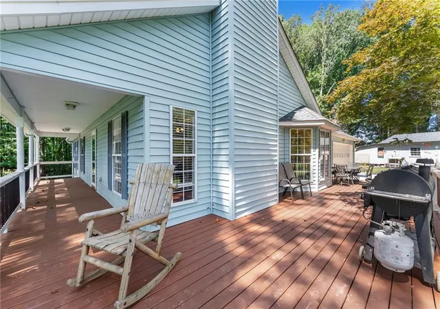 Photo 3 of Single family home for sale at 4945 Mccoy Cir, Cumming, GA 30040 | MLS# 7823147 | Listing updated on 2026-09-10