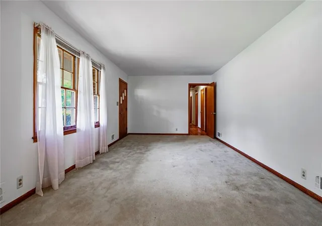 Photo 3 of Sale Pending at 4503 Raleigh Dr, Decatur, GA 30034 | MLS# 7822146 | Listing updated on 2026-09-15