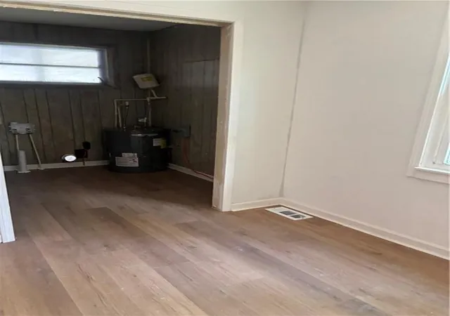 Photo 4 of Single family home for sale at 45 Wilson St, Griffin, GA 30223 | MLS# 7792762 | Listing updated on 2026-08-25