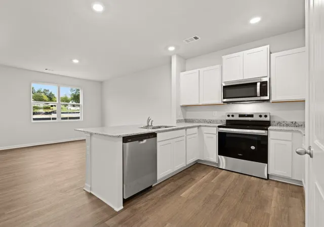 Photo 3 of Townhouse for sale at 5974 Skylar Dr, Atlanta, GA 30331 | MLS# 7714302 | Listing updated on 2026-05-04