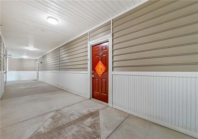 Photo 2 of Condo for sale at 2700 Pine Tree Rd Ne #1308, Atlanta, GA 30324 | MLS# 7828440 | Listing updated on 2026-08-31