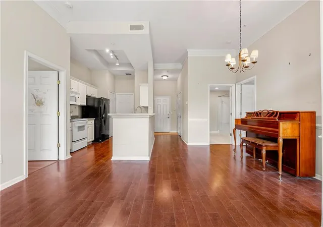 Photo 4 of Condo for sale at 2700 Pine Tree Rd Ne #1308, Atlanta, GA 30324 | MLS# 7828440 | Listing updated on 2026-08-31