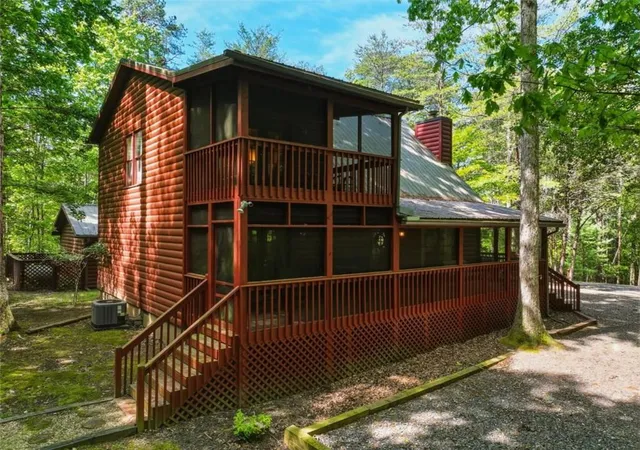 1st image of 105 Blackberry Falls Ct, Ellijay, GA 30536 | MLS# 7824723