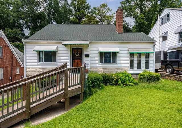 Photo 1 of Sale Pending at 1667 Westhaven Dr Sw, Atlanta, GA 30311 | MLS# 7808747 | Listing updated on 2026-09-10