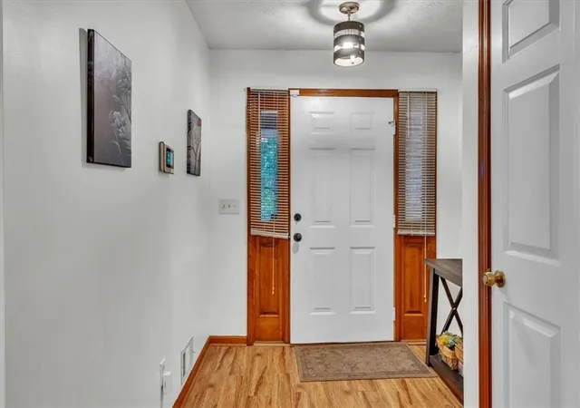 Photo 2 of Single family home for sale at 4800 Kensington Ln Se, Conyers, GA 30094 | MLS# 7824985 | Listing updated on 2026-09-20