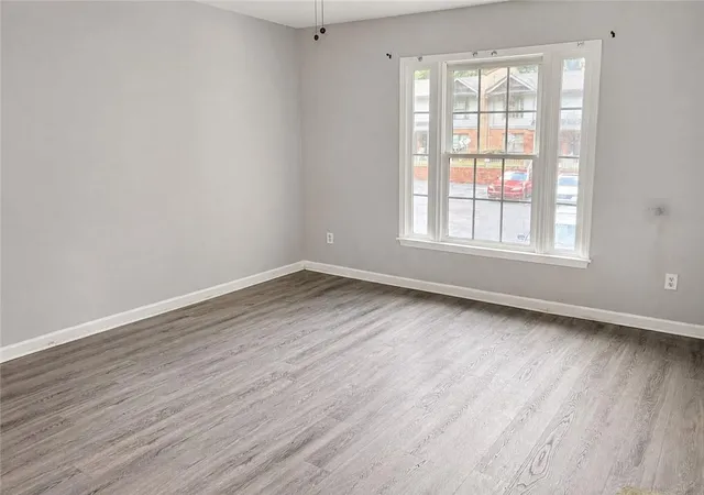 Photo 4 of Townhouse for sale at 1660 Stanton Rd #4B, Atlanta, GA 30311 | MLS# 7806762 | Listing updated on 2026-09-11