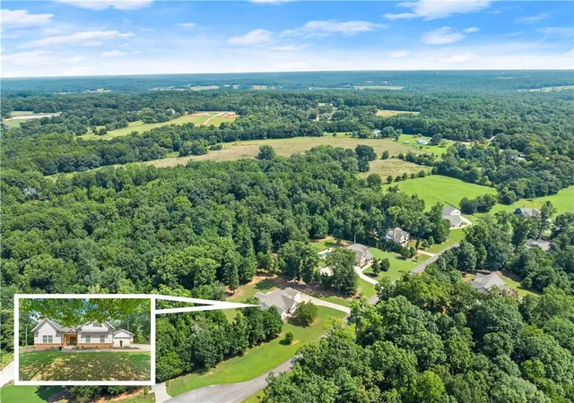 Photo 2 of Single family home for sale at 246 Emaline Ln, Jefferson, GA 30549 | MLS# 7814085 | Listing updated on 2026-08-30